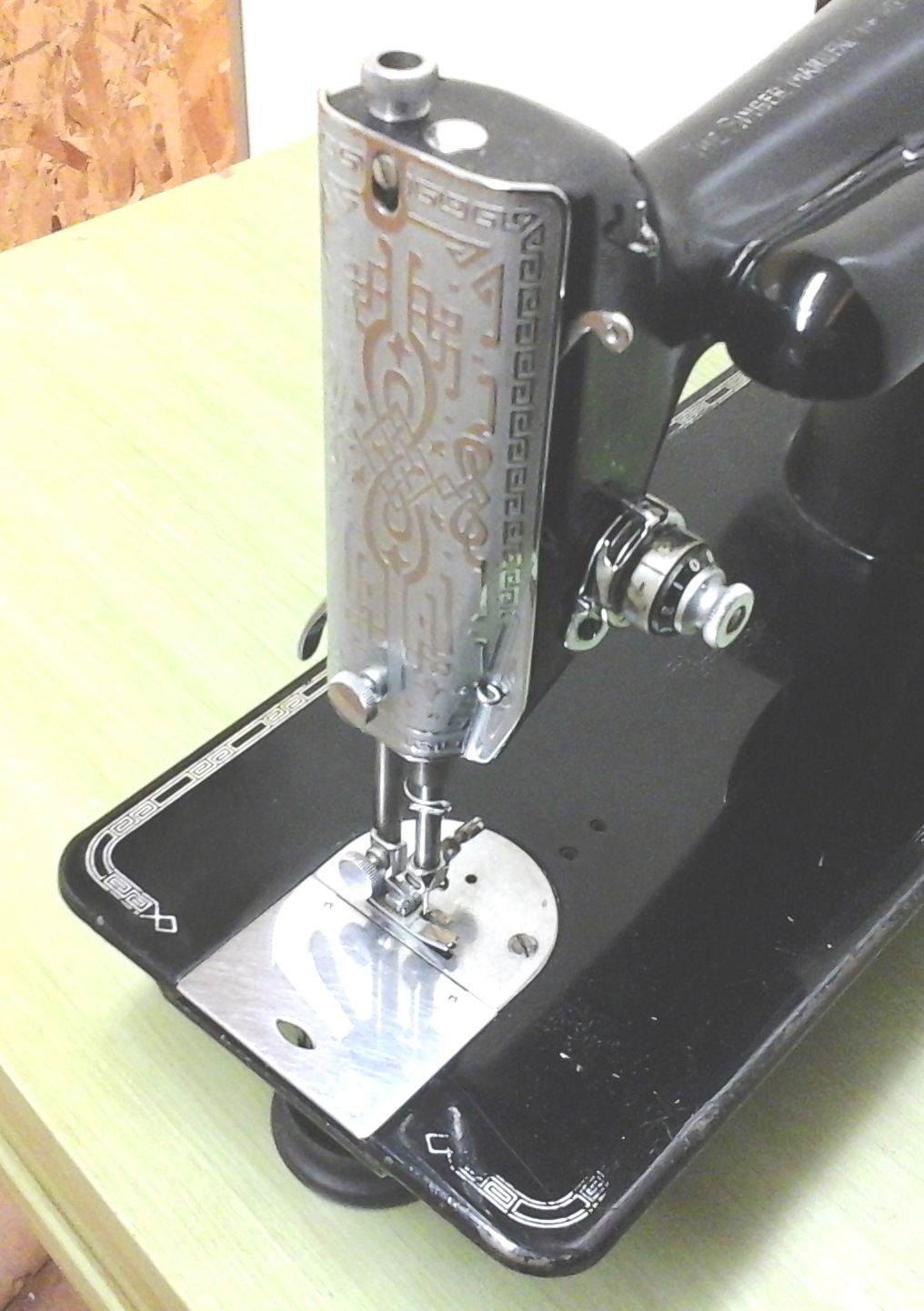 Singer 201 Vintage Sewing Machine